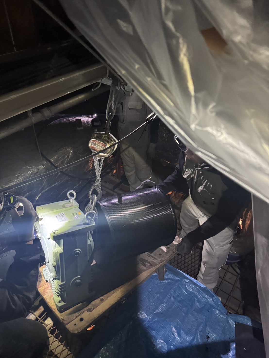 舞台美術照明の裏側の画像